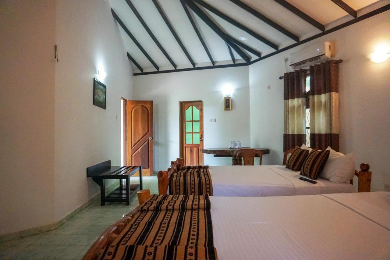 Kodigahawewa Forest Resort Tissamaharama Exteriör bild